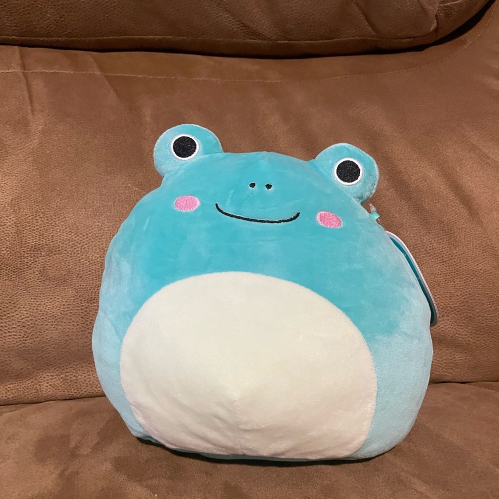 Ludwig Squishmallow 8 inch NWT